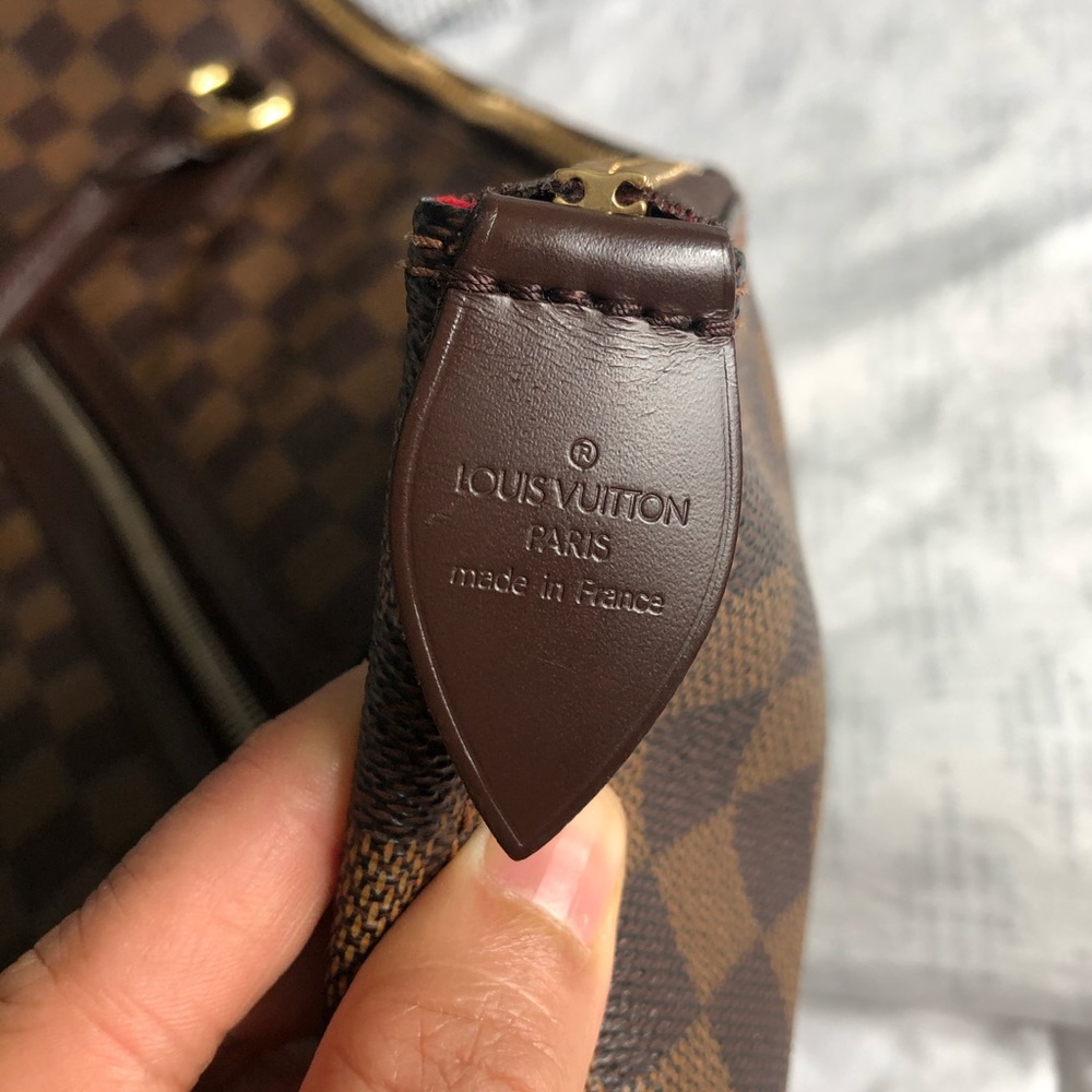 Louis Vuitton Brown Checkered Tote - Picture 5 of 16